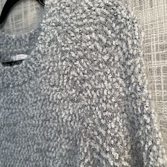 Fuzzy sweater, gray crew neck sweater - Picture 4 of 5